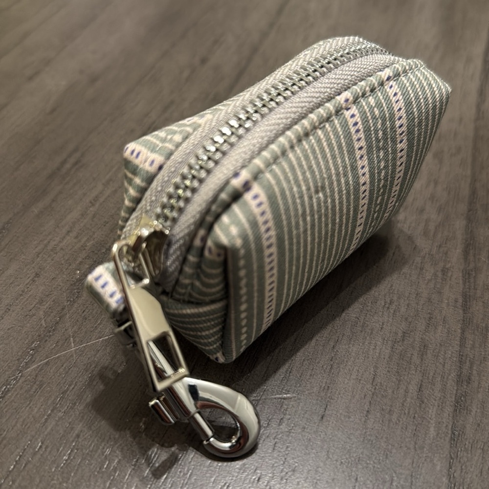 Waste Bag Holder 🐕 - Picture 3 of 8